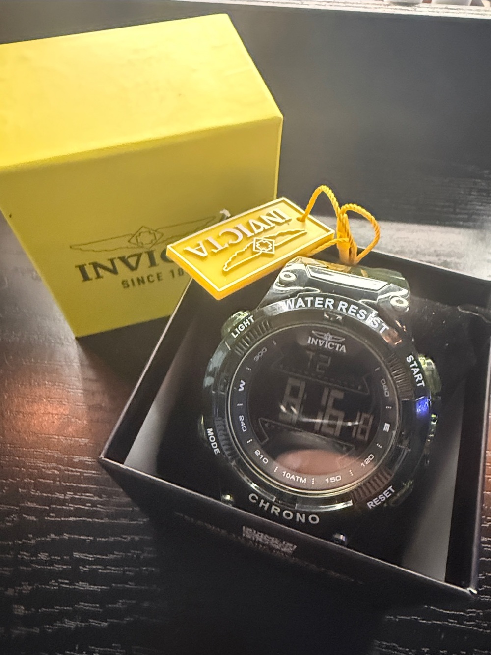 Invicta Racing Men
Model 49049 - Men's Watch Digital - Picture 2 of 2
